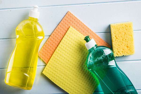 مایع ظرفشویی حاوی گلیسیرین فرمول محافظ پوست حساس روزمره